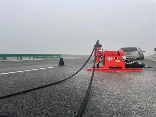 夷陵马路路基路面开裂下沉注浆加固灌浆